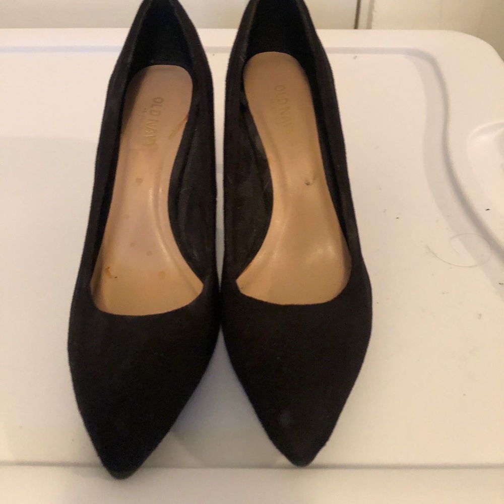 Black heels